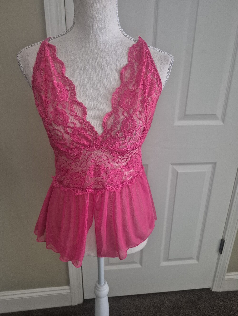 Women's Lace Plunge Babydoll Chemise - Hot Pink